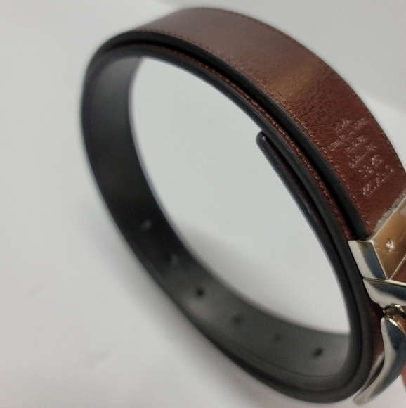 Perry Ellis Reversable Black Leather and Brown Belt size 32 / 80 - Picture 5 of 7
